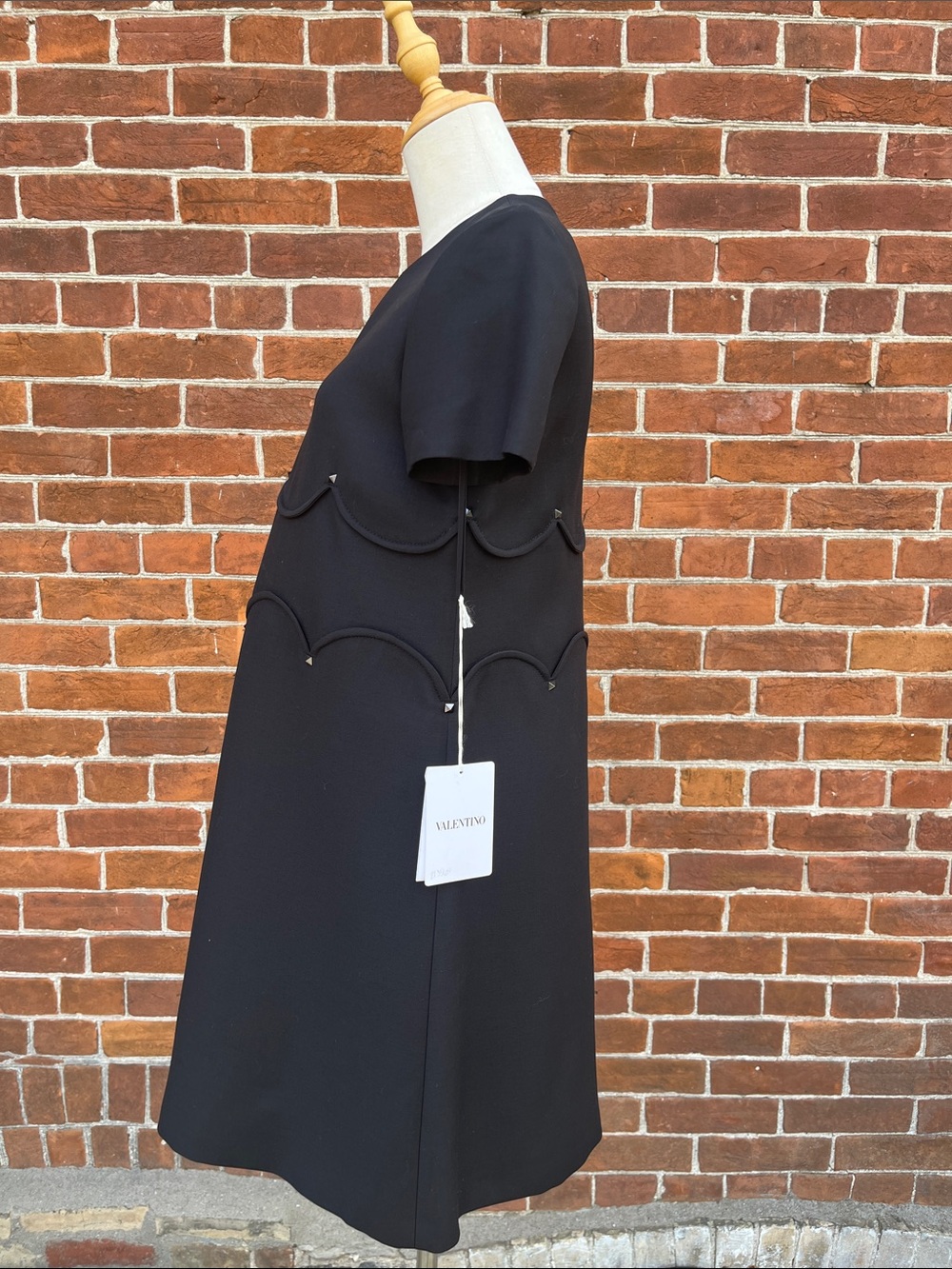 Valentino Black Short-Sleeve Mini Dress with Scalloped Trim - Picture 3 of 8